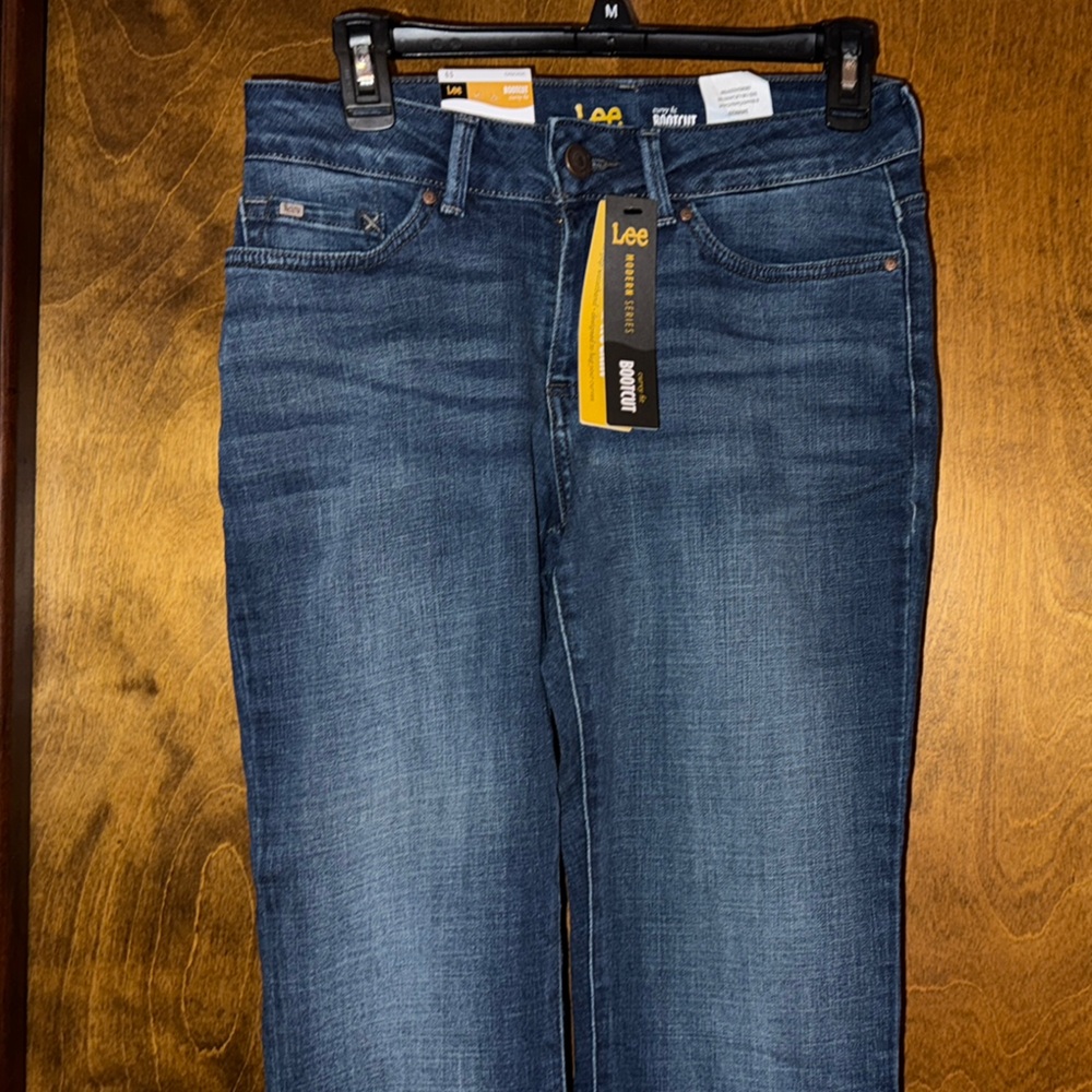 Lee Women’s Curvy Blue Jeans